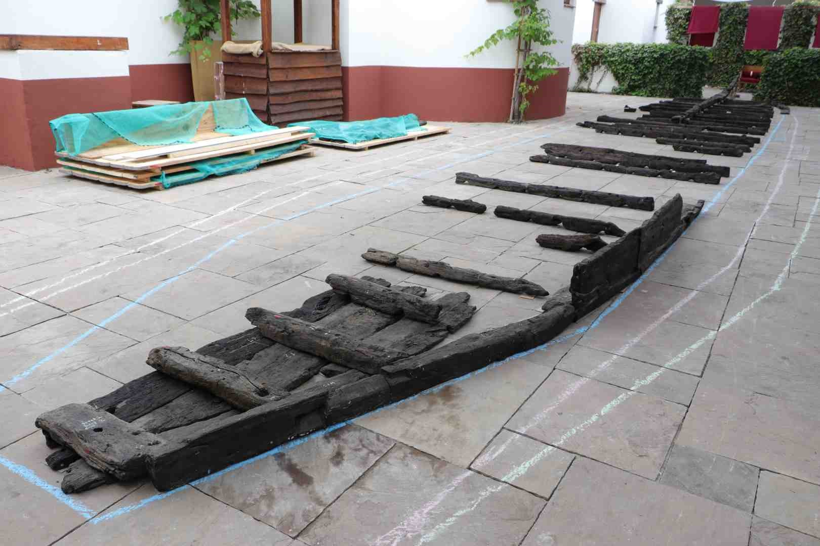 2017_05_18_5335 uitlijn schip start restauratie.jpg